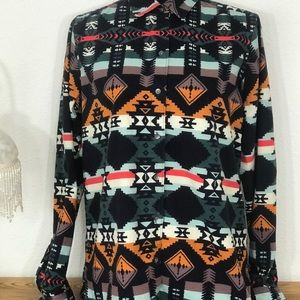 Woolrich women’s Aztec shirt size large